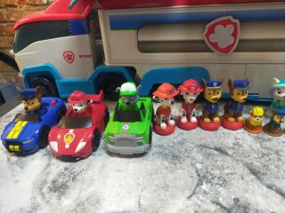 Camión Patrulla Canina + Figuras + Gorras + Estuch