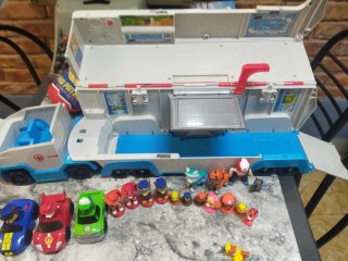 Camión Patrulla Canina + Figuras + Gorras + Estuch