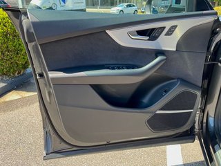 Audi Q8 SQ8 TFSI quattro tiptronic 373 kW