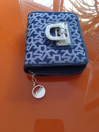 Cartera DKNY azul