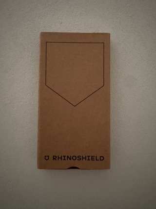 Cover RHINOSHIELD per iPhone 13