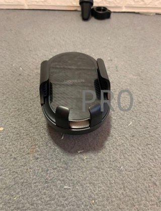 Supporto per cellulare UGREEN per auto con griglia dell'aria, supporto universale per telefono da auto con rotazione a 360°, supporto per auto compatibile con iPhone 14 13 12, Galaxy S23 S22, Redmi Note 11 N