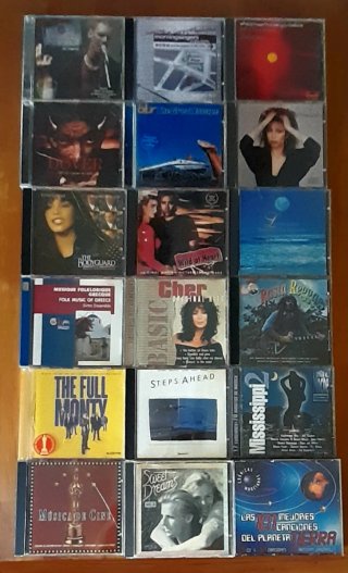 18 CDs Música Variada: Pop, Folk, Bandas Sonoras