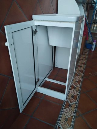 Pila de lavadero con mueble aluminio