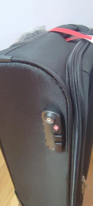 Maleta Delsey cabina negra nueva