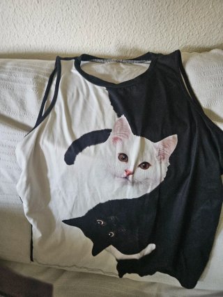 Camiseta tirantes blanco y negro