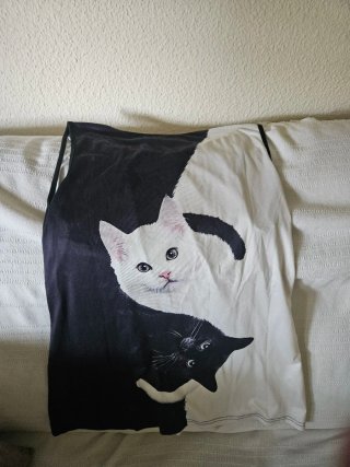Camiseta tirantes blanco y negro