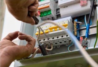 Electricista, Acometida
