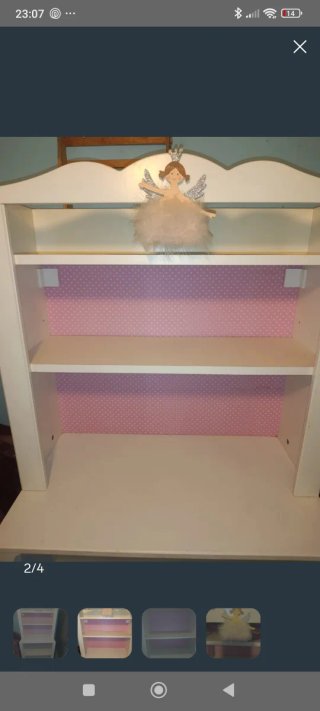 Estantería infantil blanca y rosa IKEA