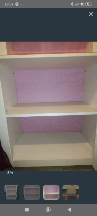 Estantería infantil blanca y rosa IKEA