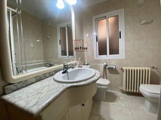 Casa adosada en venta en Centro en Valdepeñas