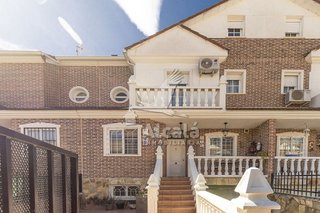 Casa adosada en venta en Vallehermoso en Azuqueca de Henares