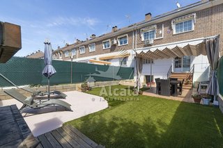 Casa adosada en venta en Vallehermoso en Azuqueca de Henares