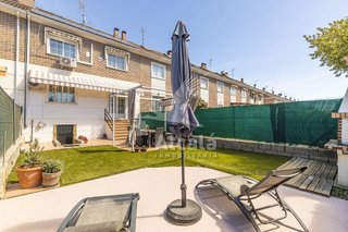 Casa adosada en venta en Vallehermoso en Azuqueca de Henares