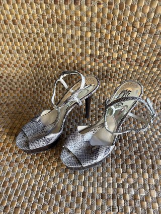Sandalias Michael Kors Beige y Marrón