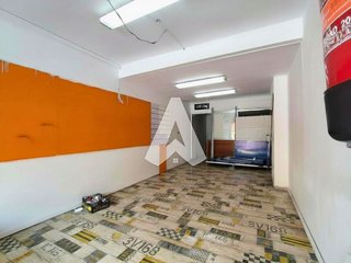 Local comercial en venta en El Castell-Poble Vell en Castelldefels