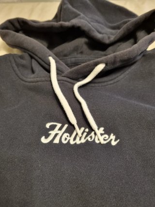 Sudadera Azul Hollister con Logo