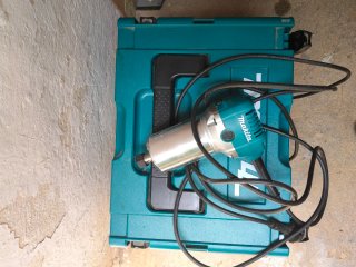 Fresadora Makita RT0700CX2J