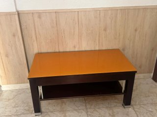 Mesa baja elevable madera y cristal