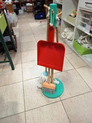 Juego Limpieza Infantil Mopas y Escobas