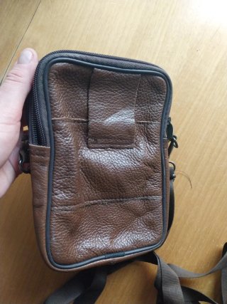 Bolso bandolera de piel marrón