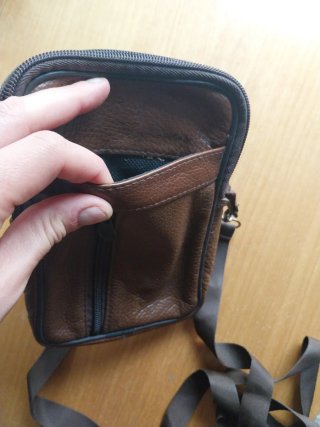 Bolso bandolera de piel marrón