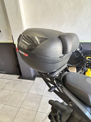 Yamaha Niken Touring Gris Negra y Azul