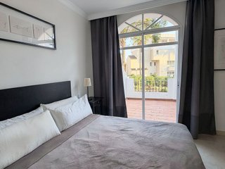 Piso en alquiler en Los Naranjos - Las Brisas en Marbella