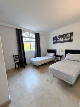 Piso en alquiler en Los Naranjos - Las Brisas en Marbella