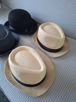 Lote 4 Sombreros de calidad. nuevos. 1 x 7€