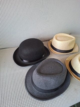 Lote 4 Sombreros de calidad. nuevos. 1 x 7€