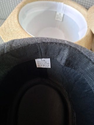 Lote 4 Sombreros de calidad. nuevos. 1 x 7€