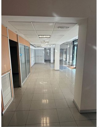Local comercial en venta en Valderas - Los Castillos en Alcorcón