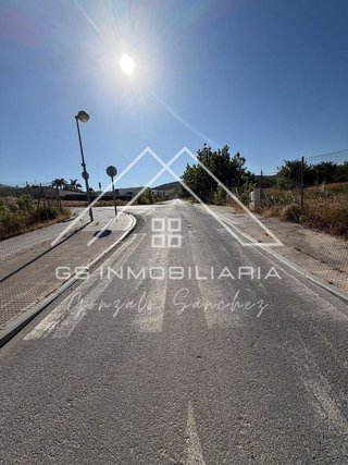 Terreno en venta en Lucena