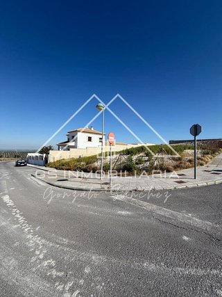 Terreno en venta en Lucena