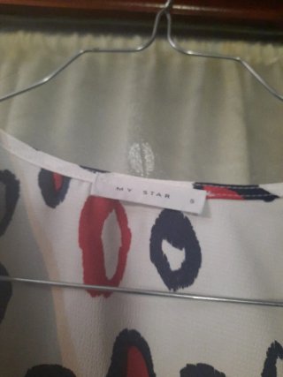 Blusa sin mangas con estampado