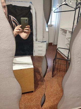 Espejo de pared ondulado