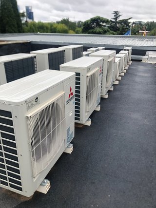 INSTALACIÓN AIRE ACONDICIONADO