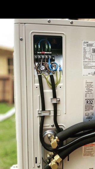 INSTALACIÓN AIRE ACONDICIONADO