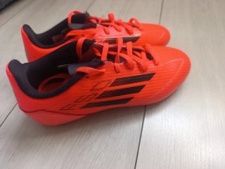 Botas de fútbol. Número 37