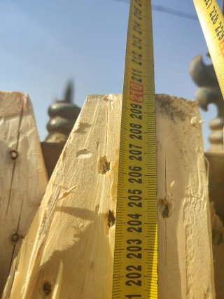 10 unidades de 2m x 9cm x 1.5cm 10€