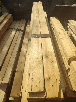 10 unidades de 2m x 9cm x 1.5cm 10€