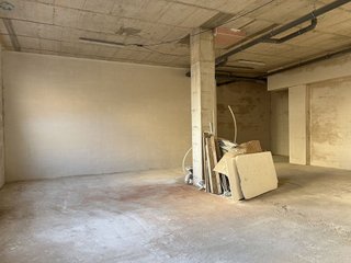 Local comercial en alquiler en Zona Avenida al Vedat en Torrent