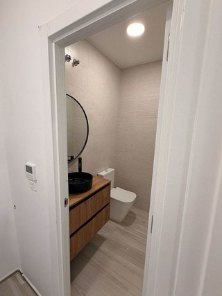 Oficina en venta en Nueva Andalucía centro en Marbella