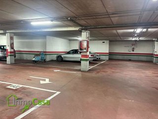 Garaje en venta en Zona Teatro Campoamor en Oviedo