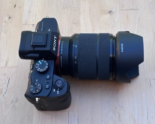 Sony Alpha 7 II Kit Cámara + Accesorios