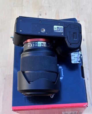 Sony Alpha 7 II Kit Cámara + Accesorios