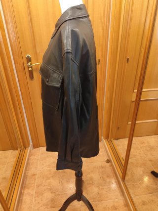 Chaqueta negra de cuero