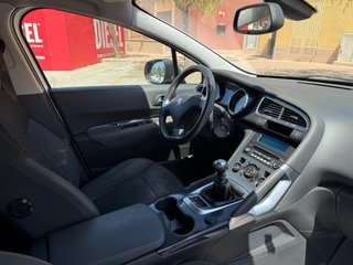 Peugeot 3008 2015