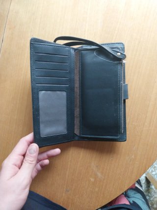 Cartera de mano negra para mujer